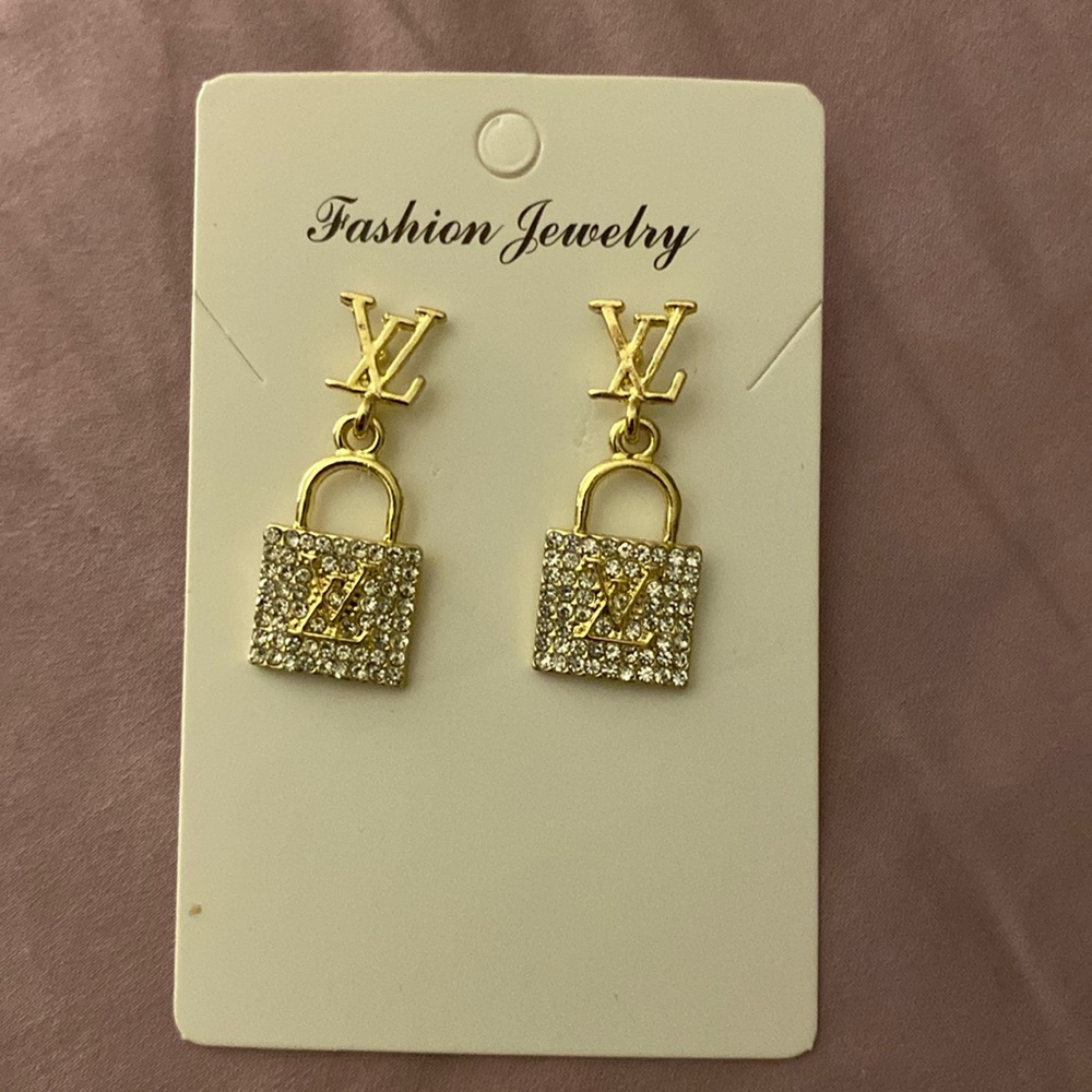 New!! Fashion Earrings